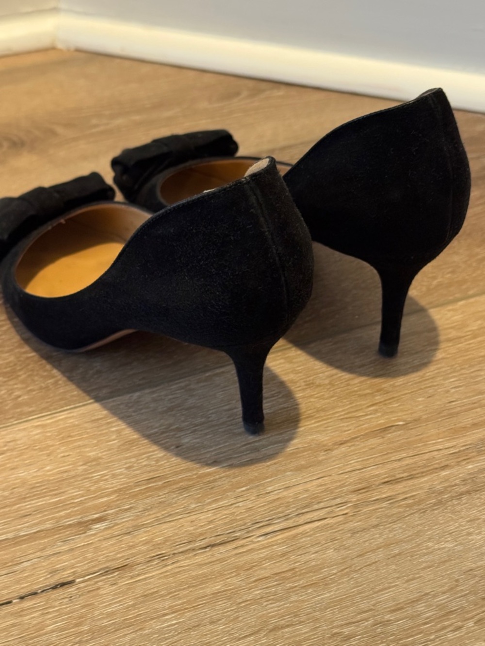 Salvatore Ferragamo Black Suede Pointed Bow Pumps - Picture 3 of 5